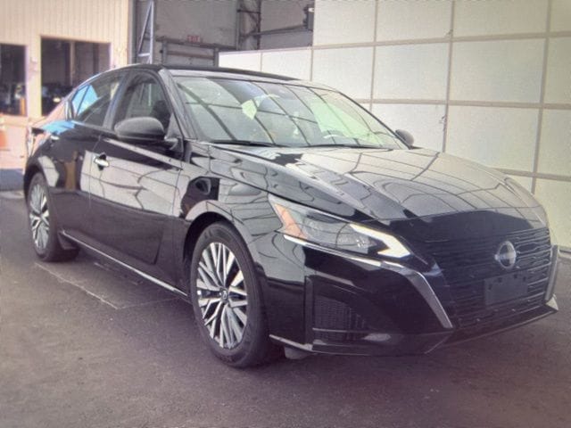 2025 Nissan Altima 2.5 SV's photo