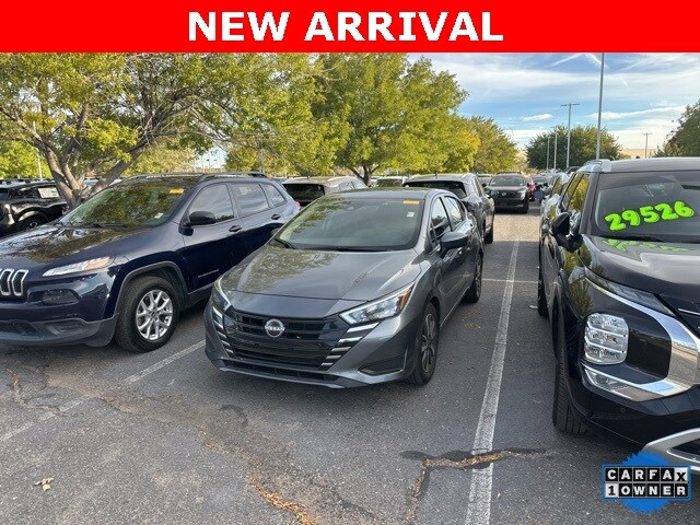 2025 Nissan Versa 1.6 SV photo 2