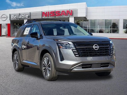 2026 Nissan Pathfinder Platinum SUV