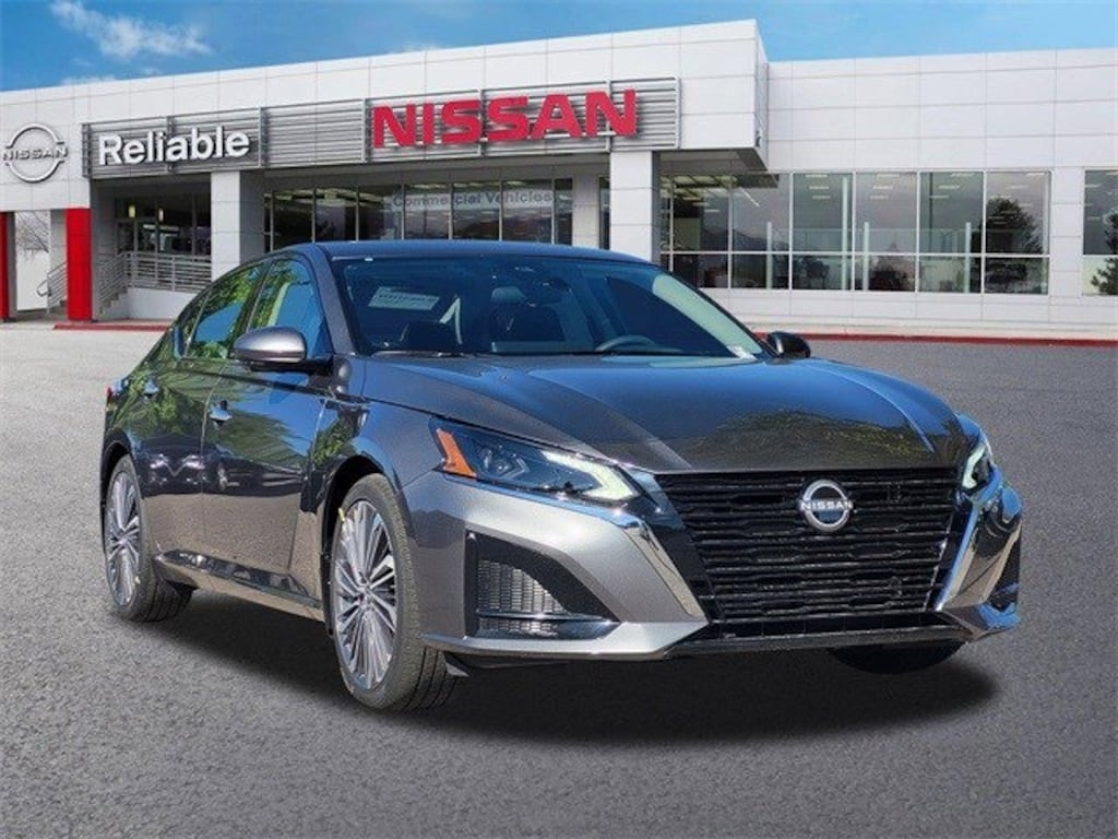 New 2025 Nissan Altima SL Sedan