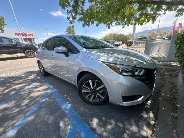 2025 Nissan Versa 1.6 SV CVT's photo