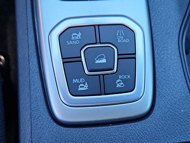 2026 Nissan Frontier SV - Photo 16