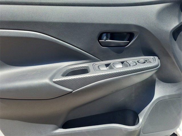 Versa Sedan S
