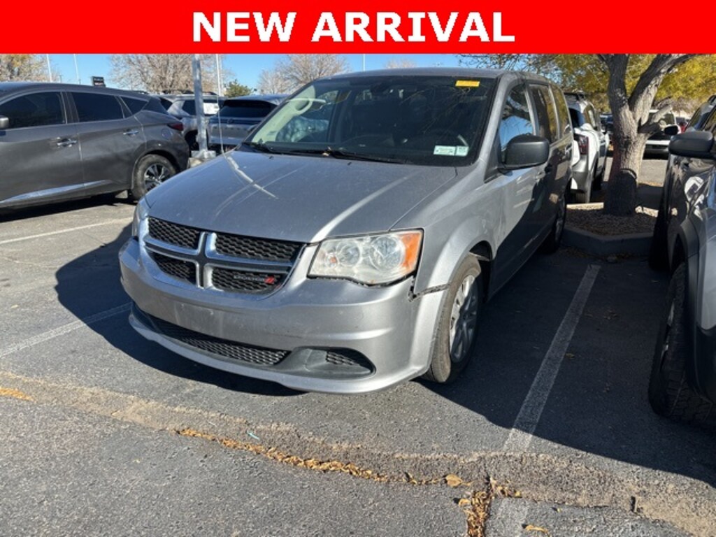 Used 2019 Dodge Grand Caravan SE Minivan/Van