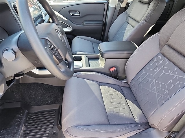 Frontier Crew Cab SV