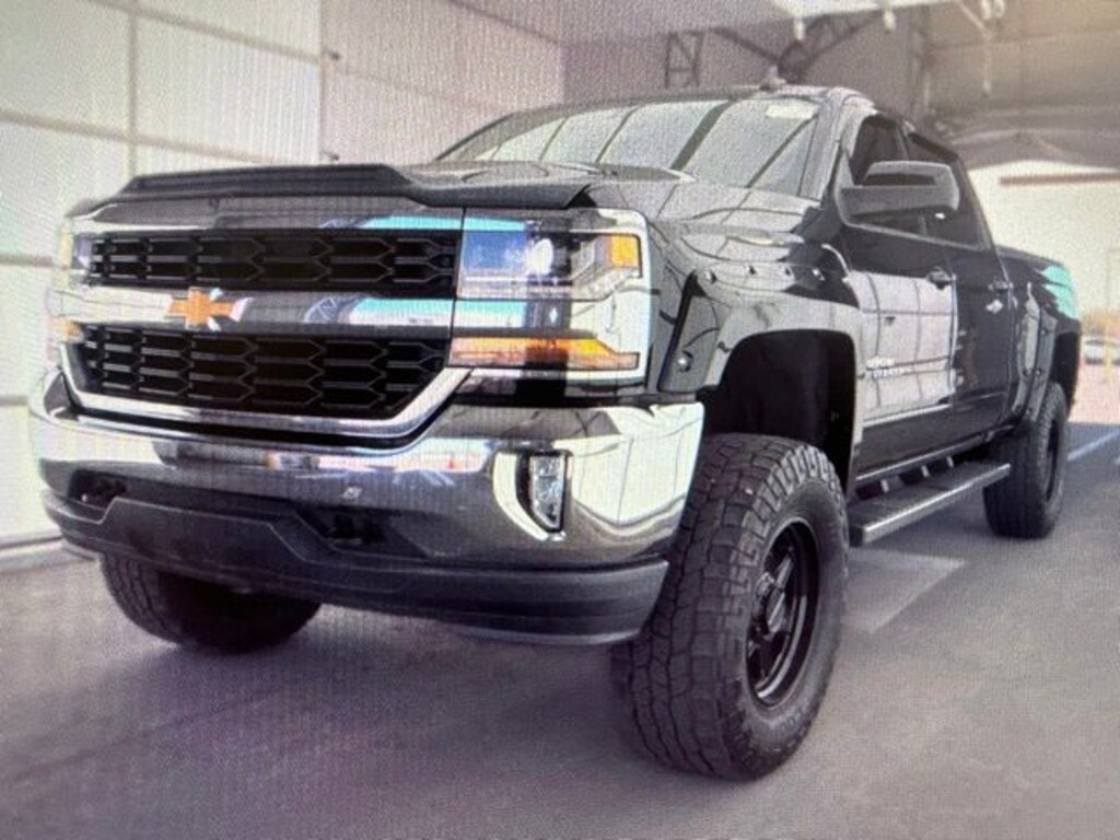 Used 2017 Chevrolet Silverado 1500 LT Truck