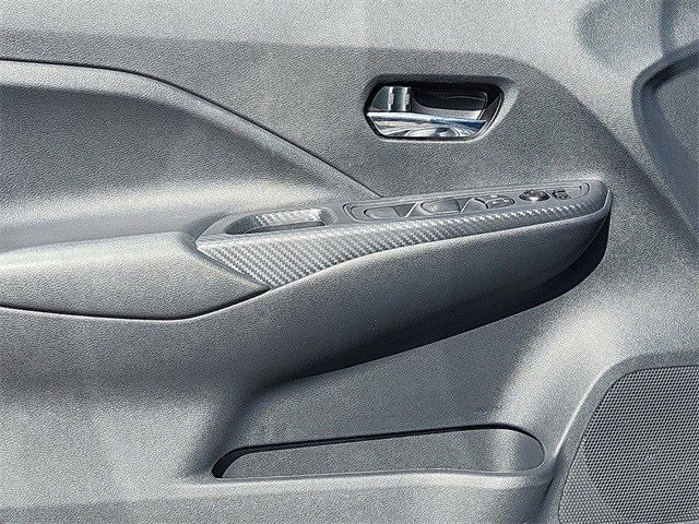 Versa Sedan SV