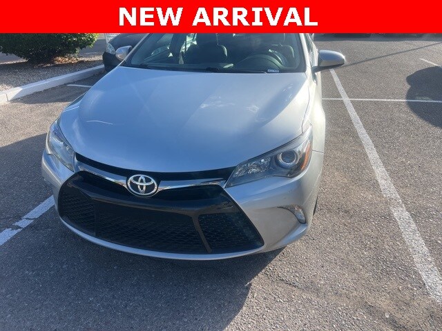 2017 Toyota Camry XLE XSE photo 4