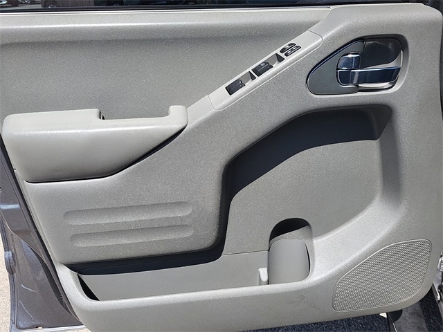 Frontier Crew Cab SV