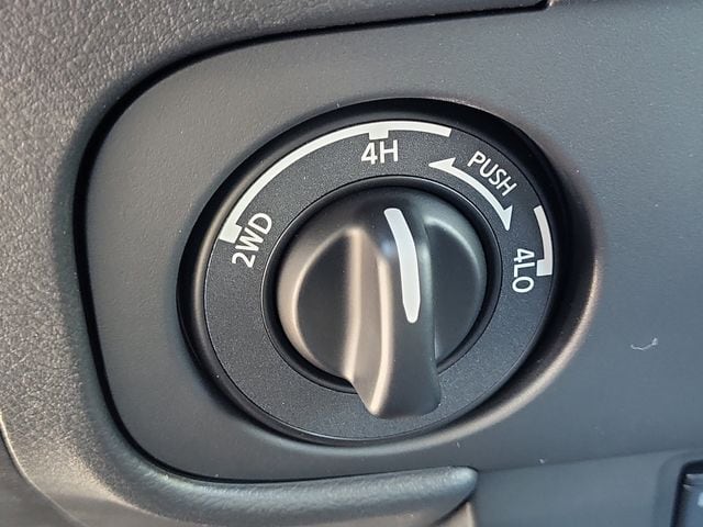 2026 Nissan Frontier SV - Photo 18