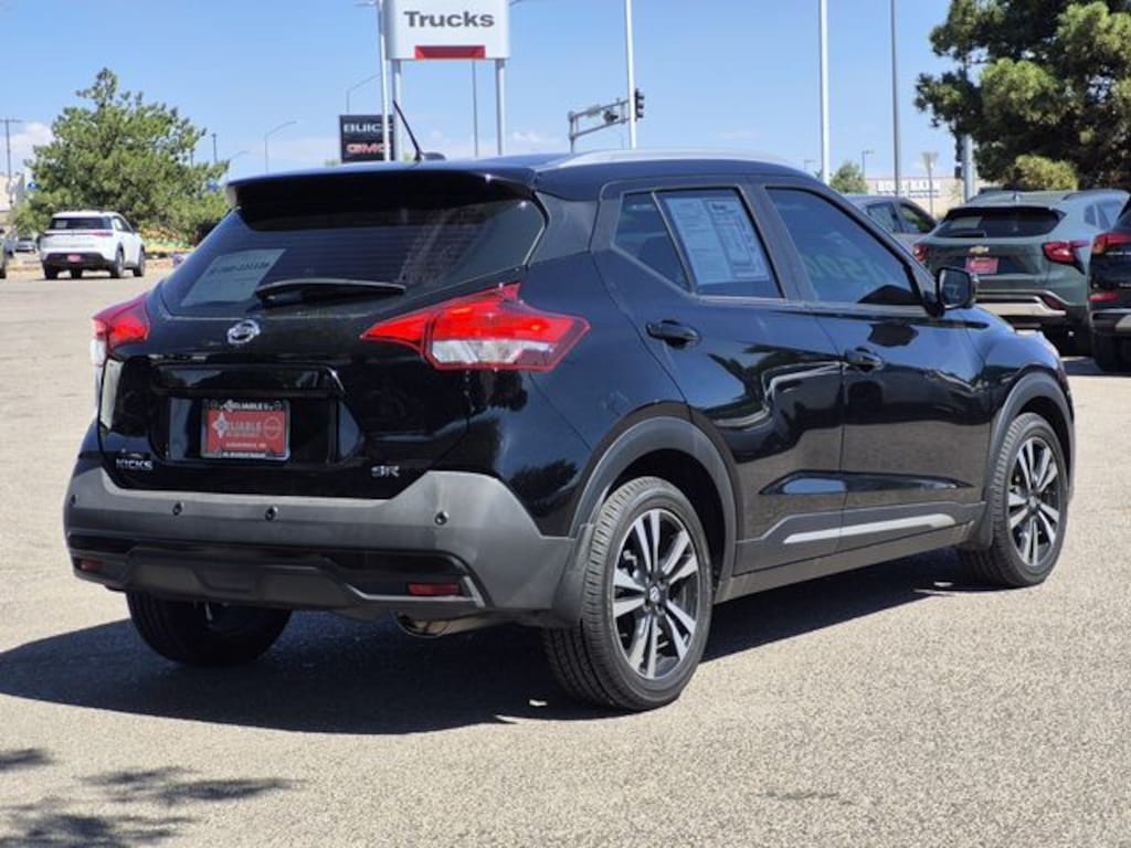 Used 2020 Nissan Kicks SR SUV