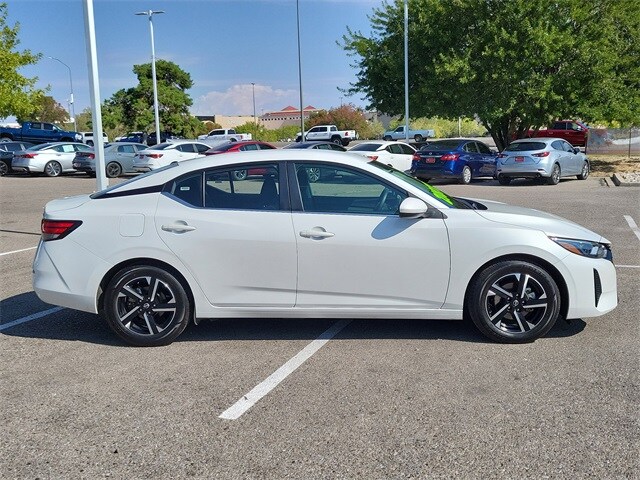 2024 Nissan Sentra SV photo 3