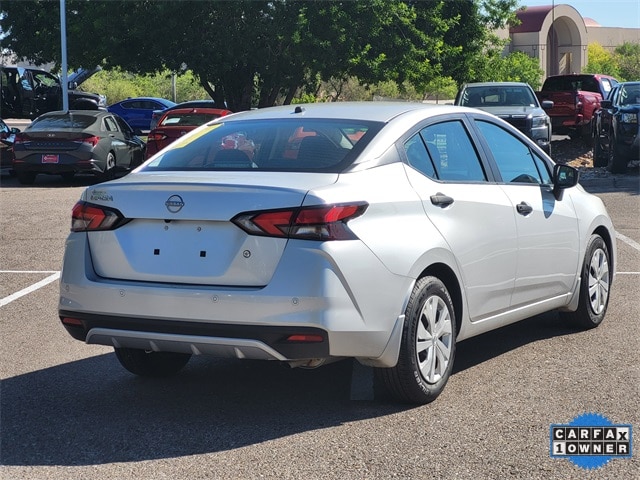 Versa Sedan S