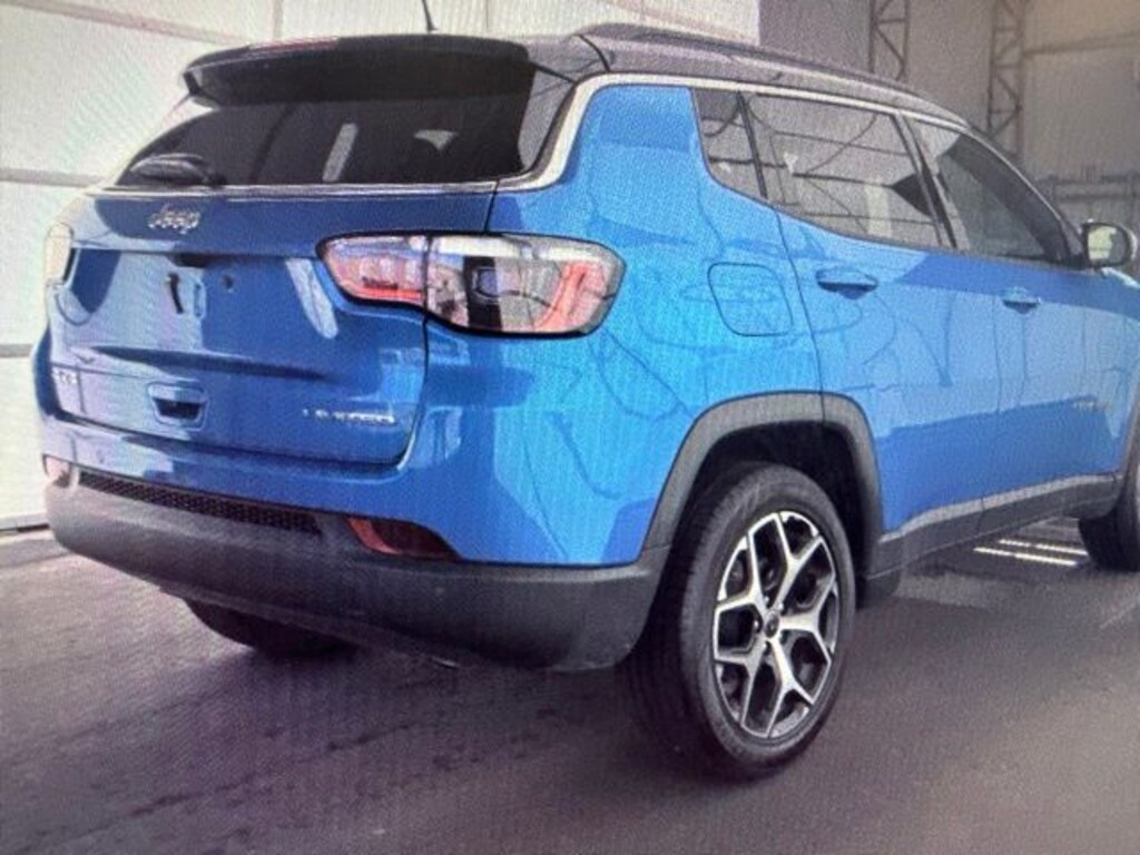 Used 2025 Jeep Compass Limited SUV