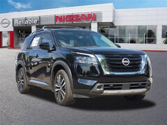 2025 Nissan Pathfinder Platinum SUV