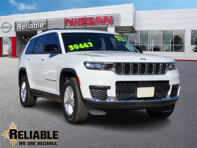 2023 Jeep Grand Cherokee L Laredo's photo