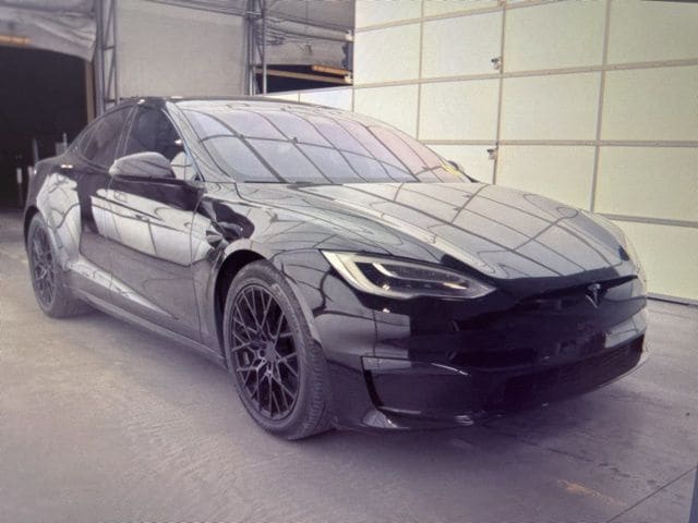 2021 Tesla Model S Plaid's photo