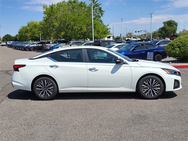 Altima SV