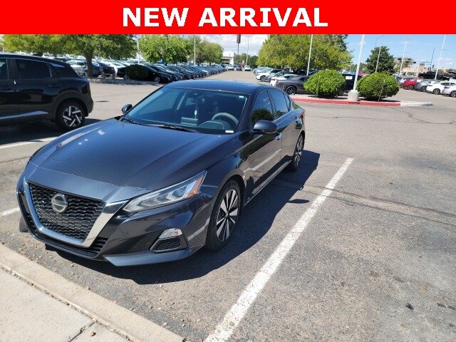 2021 Nissan Altima 2.5 SV photo 2
