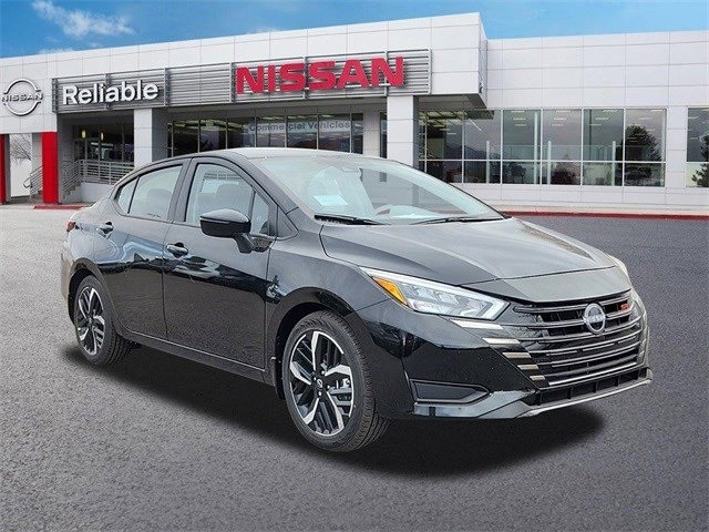 Versa Sedan SR