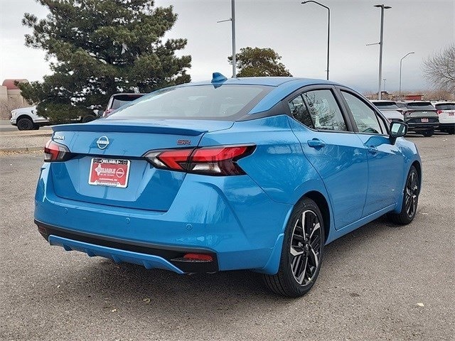 Versa Sedan SR