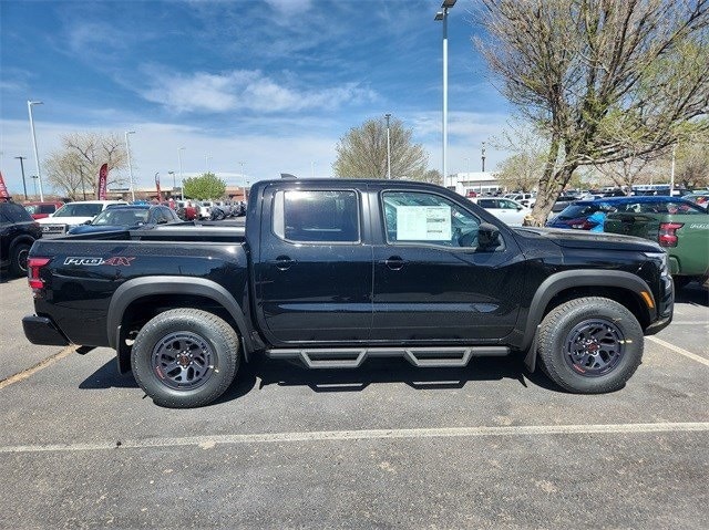 Frontier Crew Cab PRO-4X