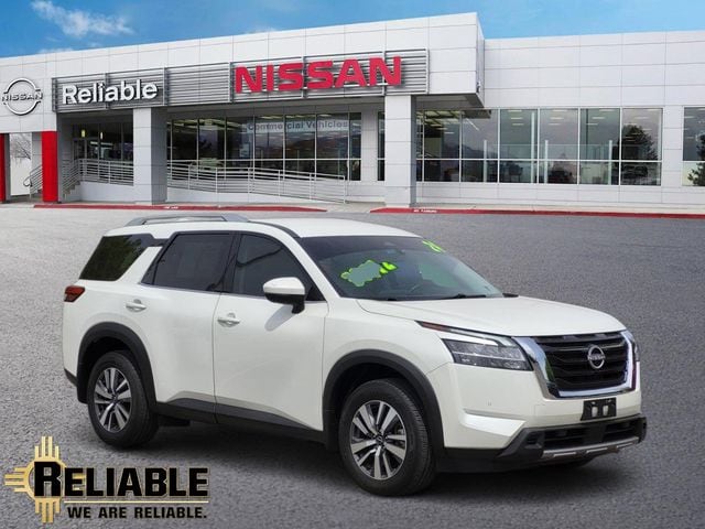 Pearl White Tricoat 2024 Nissan Pathfinder SL FWD SUV / Crossover Front-Wheel Drive 9-Speed Automatic