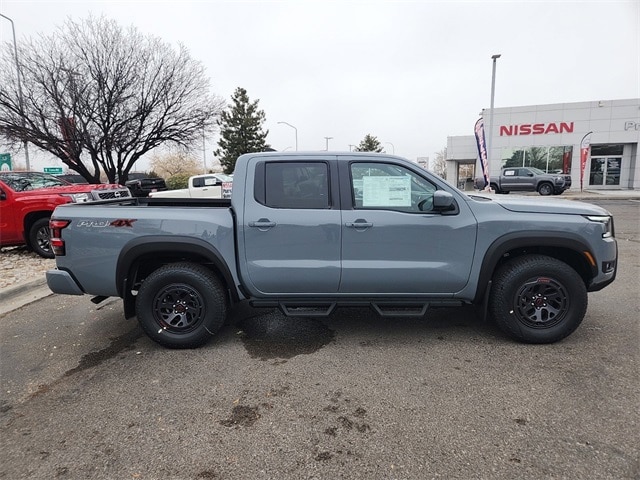 Frontier Crew Cab PRO-4X