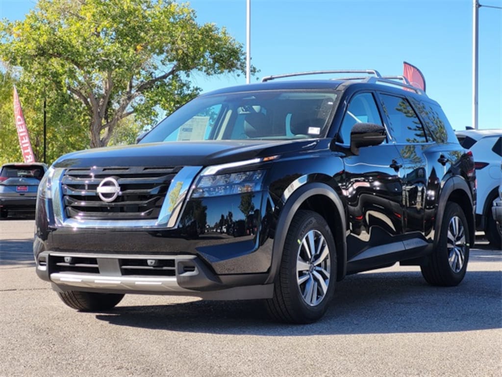 New 2025 Nissan Pathfinder SL SUV