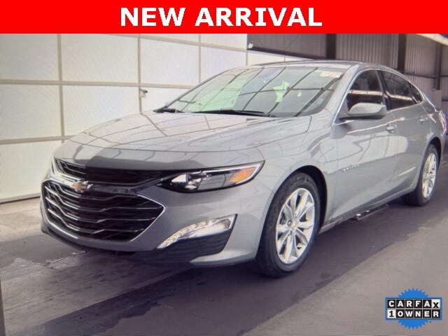2024 Chevrolet Malibu 1LT photo 2