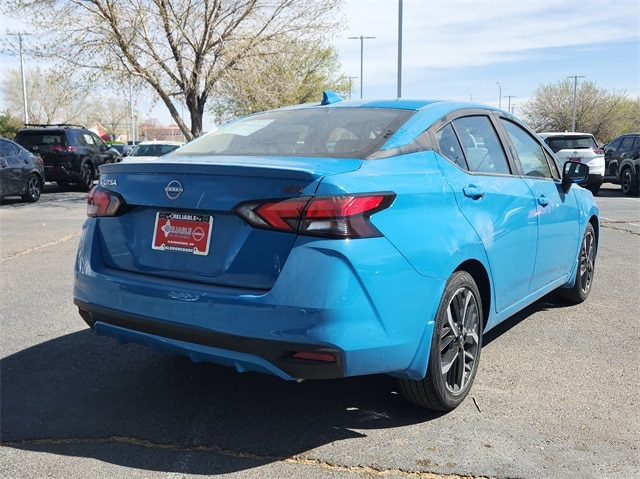 Versa Sedan SR