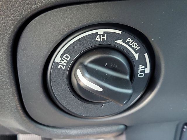 2026 Nissan Frontier SV - Photo 17