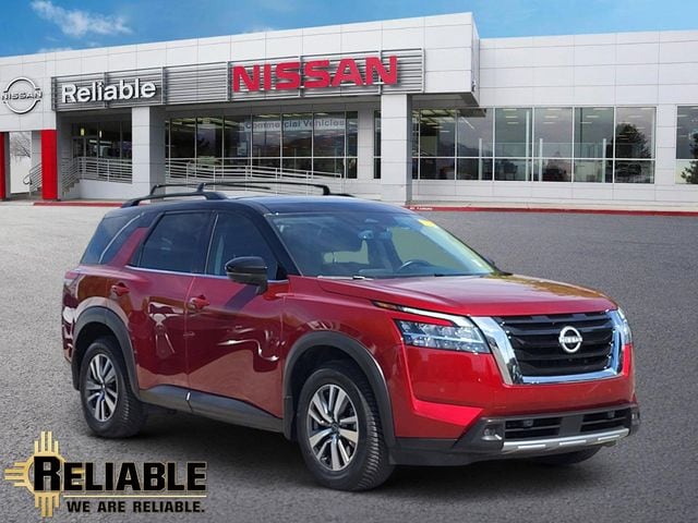 2024 Nissan Pathfinder SL 4WD's photo