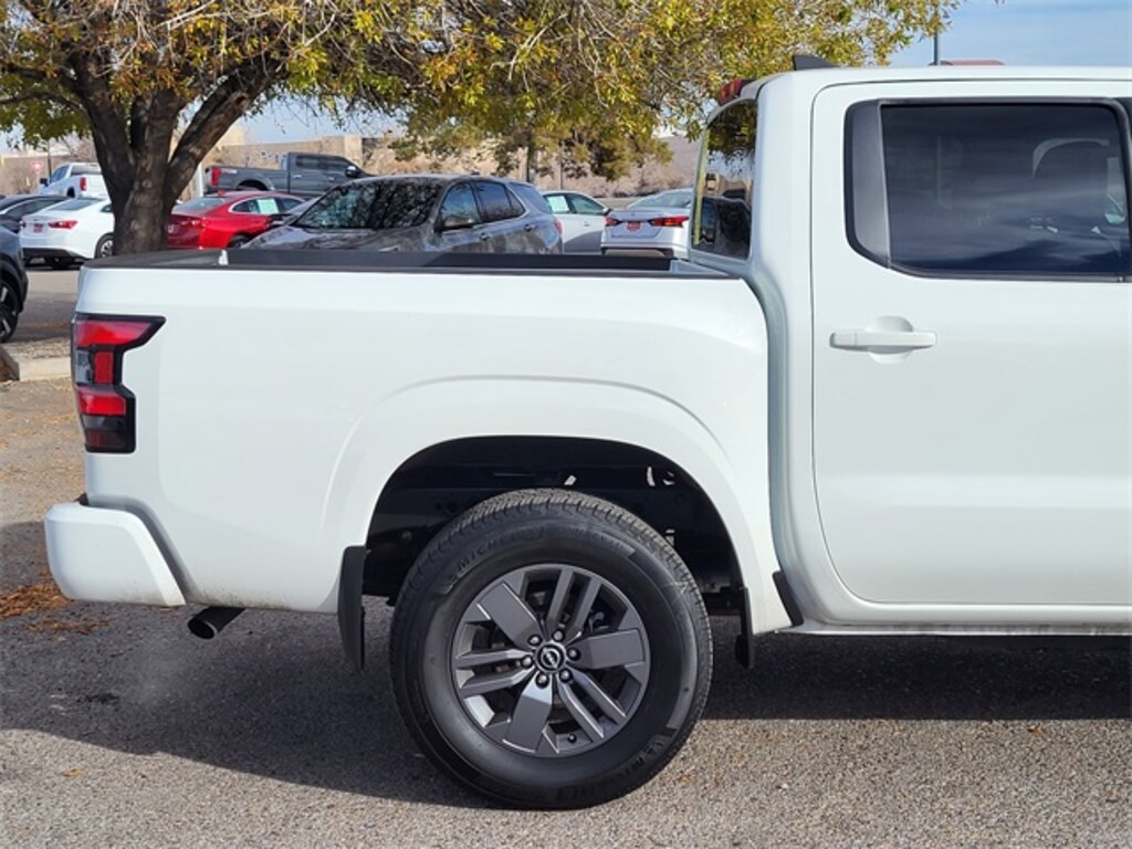 Used 2025 Nissan Frontier SV Truck
