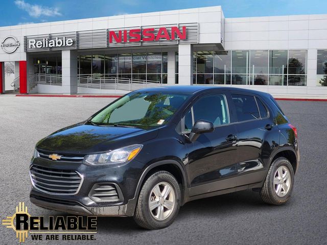 2022 Chevrolet Trax LS AWD's photo