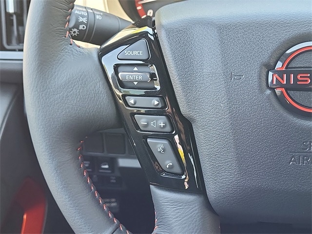 Frontier Crew Cab PRO-4X