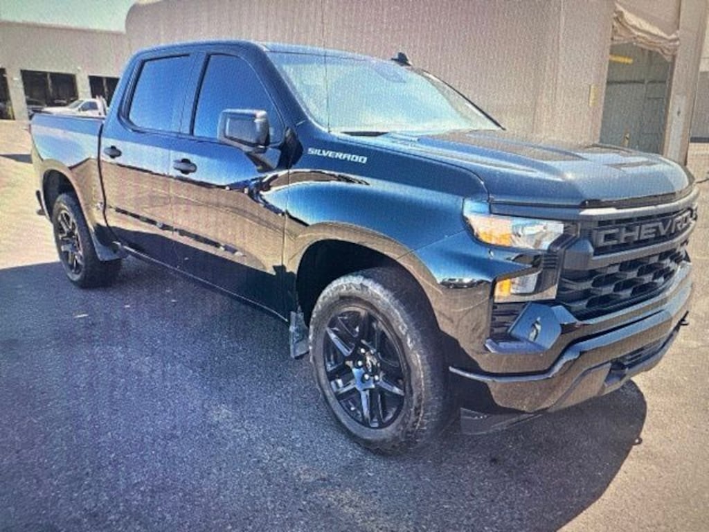 Used 2025 Chevrolet Silverado 1500 Custom Truck