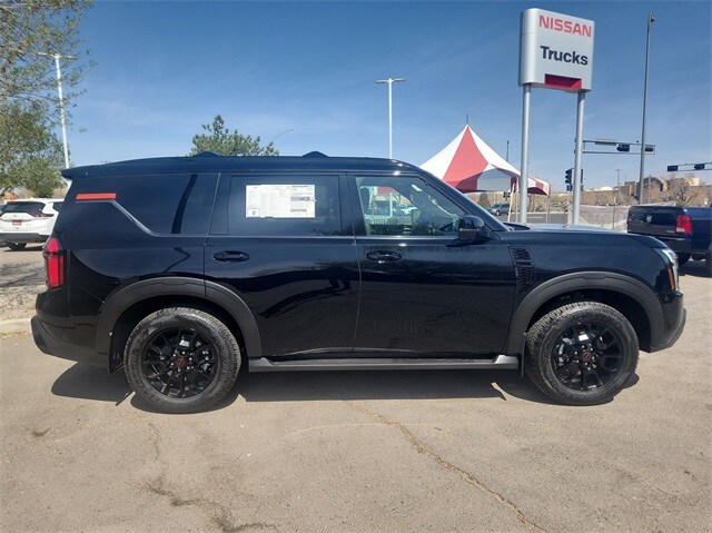 2025 Nissan Armada photo 2