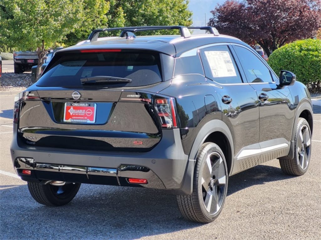 New 2026 Nissan Kicks SR SUV