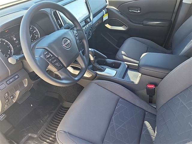 Frontier Crew Cab SV