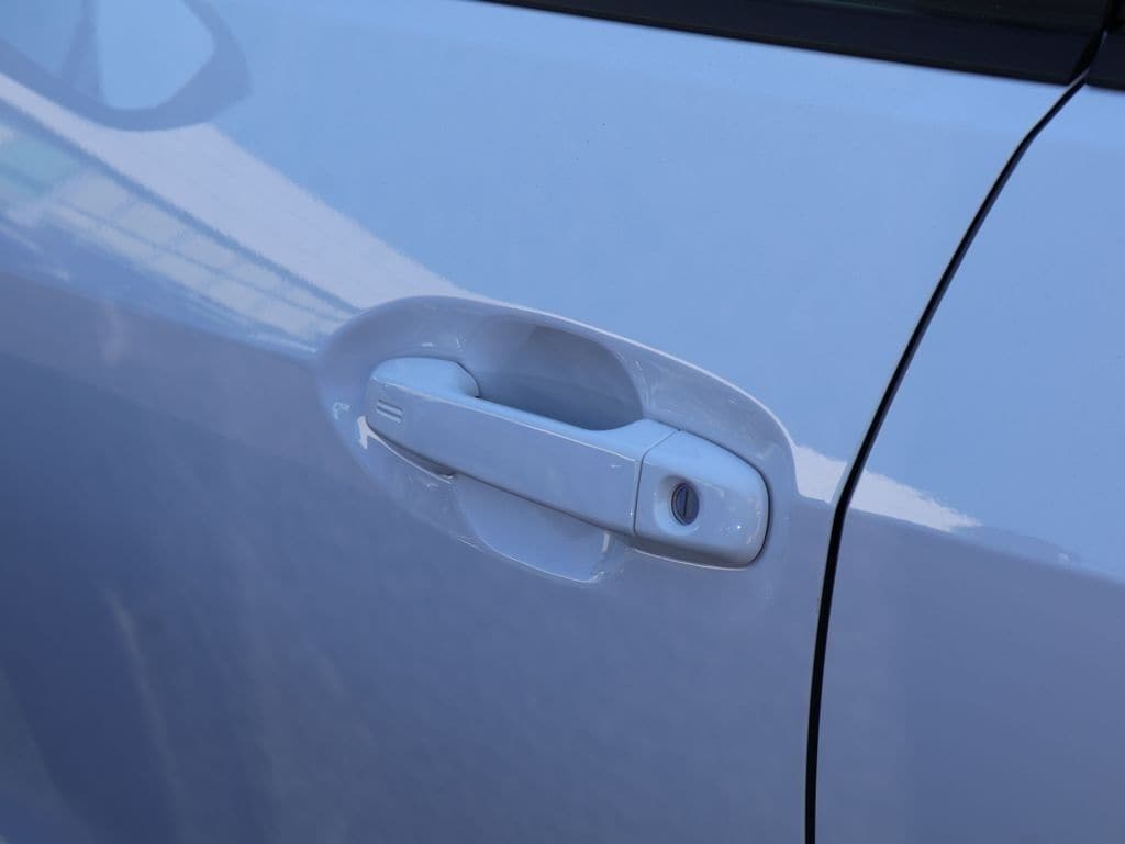 New 2026 Ceramic White Subaru Base image 9