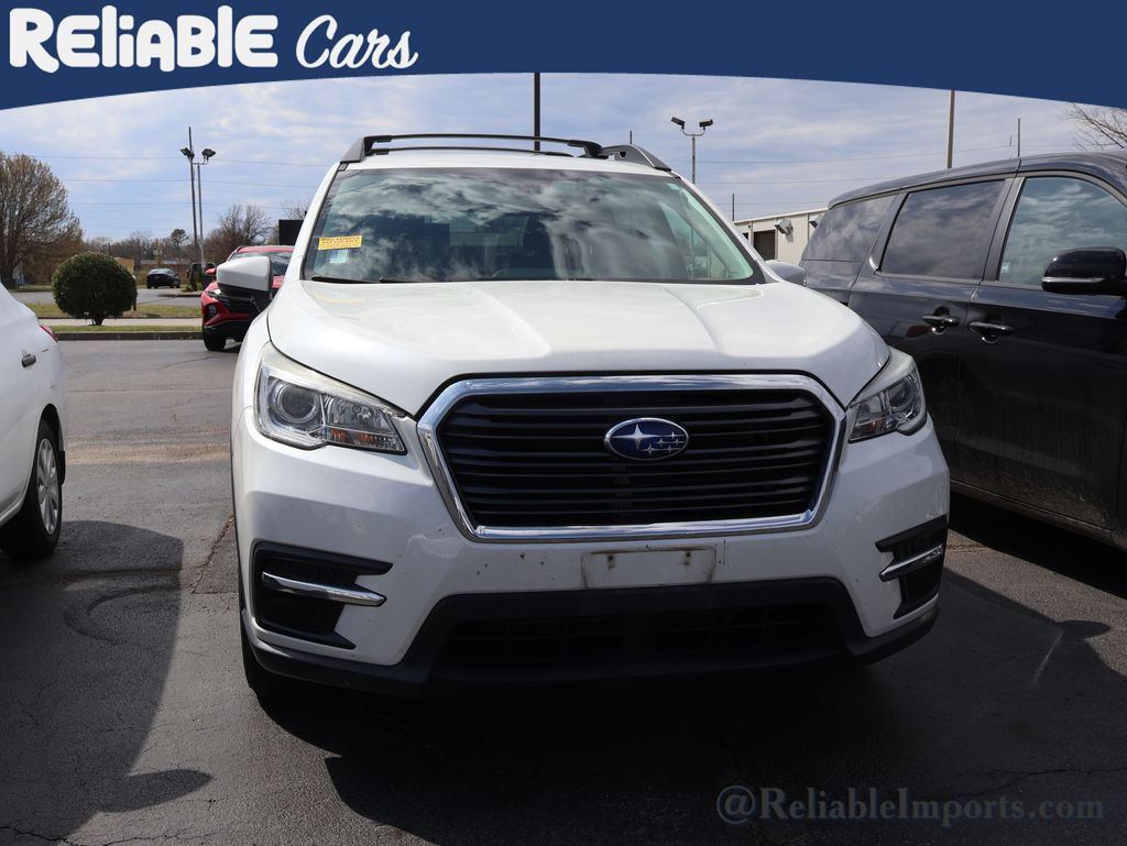 Used 2019 Crystal White Pearl Subaru Premium 8-Passenger image 3