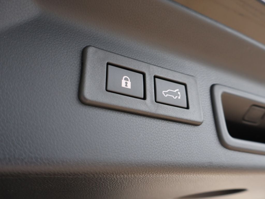 New 2026 Crystal Black Silica Subaru Premium Hybrid image 17