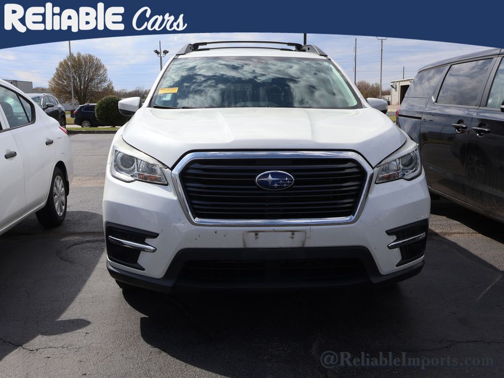 Used 2019 Crystal White Pearl Subaru Premium 8-Passenger image 5