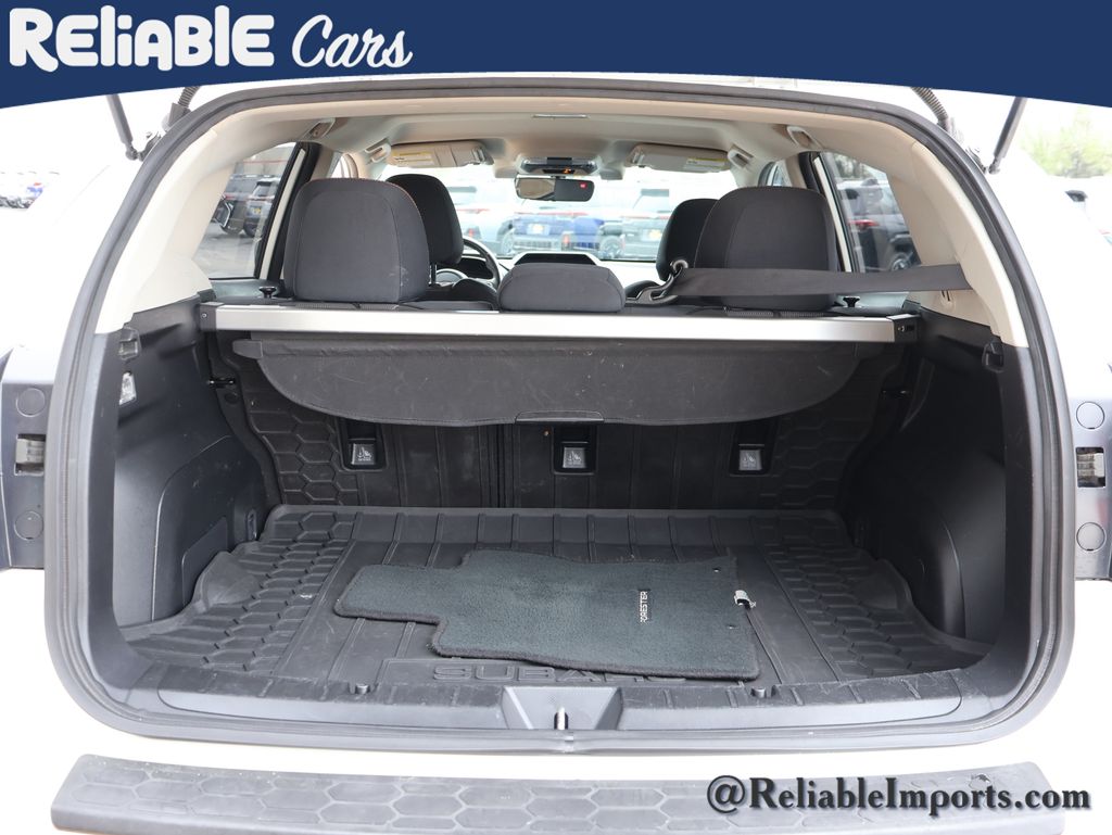 Used 2022 Crystal White Pearl Subaru Premium image 15