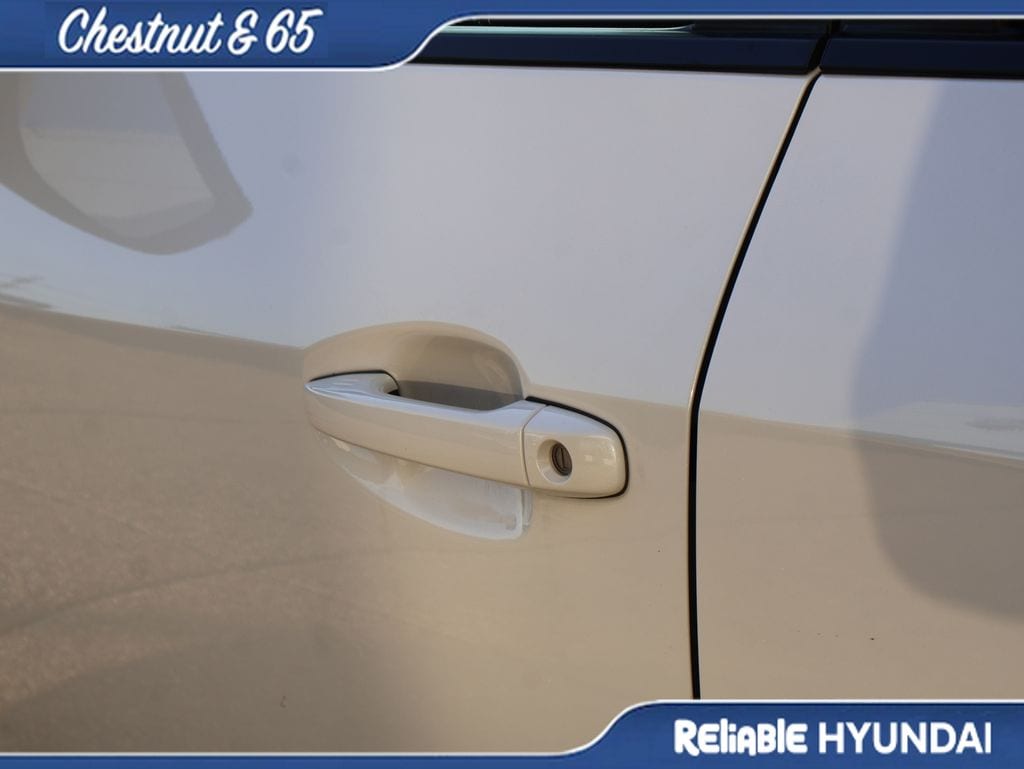 Used 2024 Crystal White Pearl Subaru Onyx Edition image 20