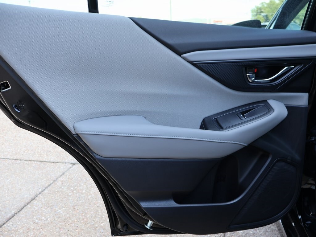 New 2025 Crystal Black Silica Subaru Premium image 17