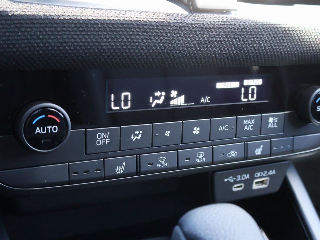 New 2026 Ice Silver Subaru Limited image 39