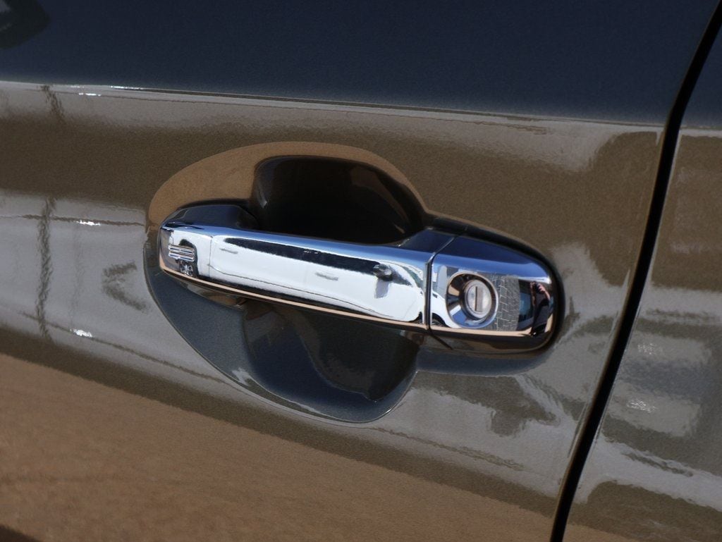 New 2026 Autumn Green Subaru Touring 7-Passenger image 9