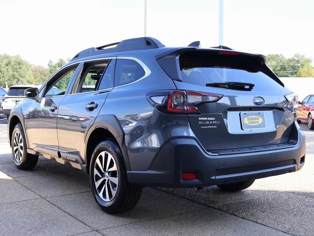 2025 Subaru Outback Premium photo 2